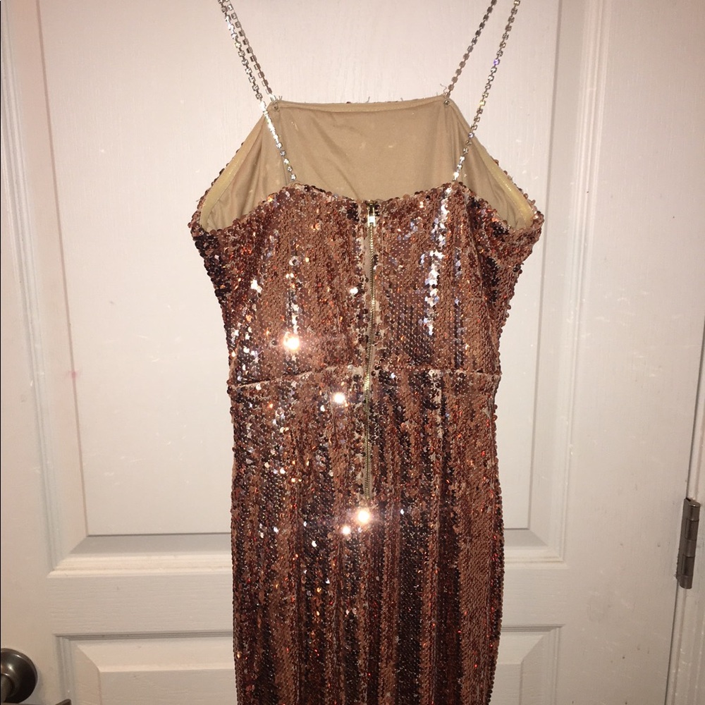 Prom dresses - Picture 6 of 8